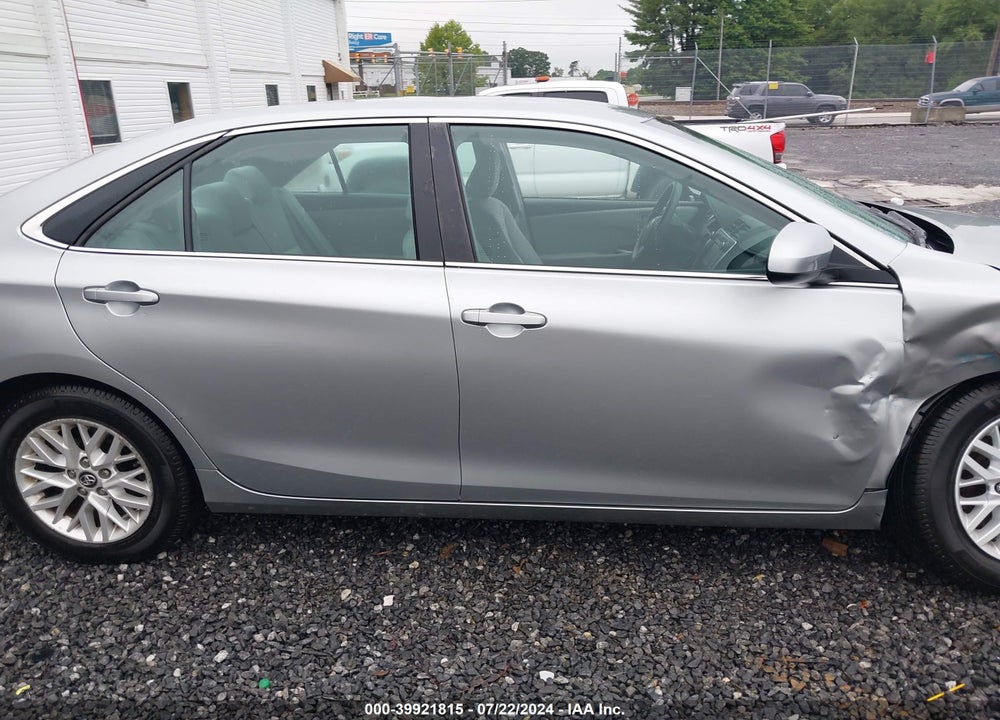 2017 TOYOTA CAMRY LE VIN: 4T1BF1FK8HU370652