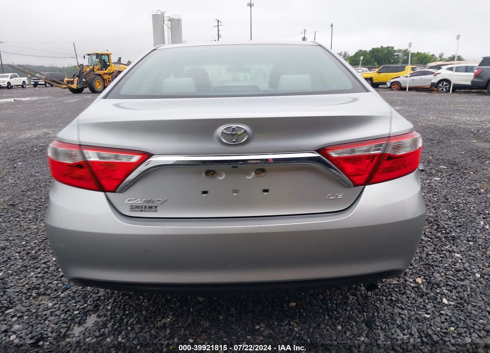 2017 TOYOTA CAMRY LE VIN: 4T1BF1FK8HU370652