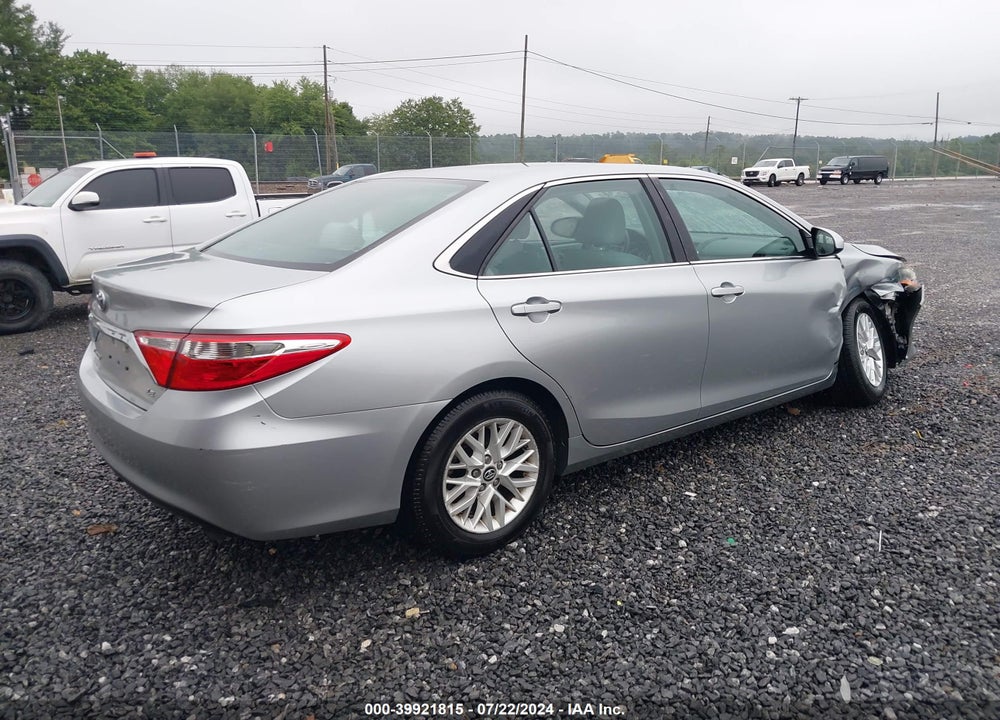 2017 TOYOTA CAMRY LE VIN: 4T1BF1FK8HU370652