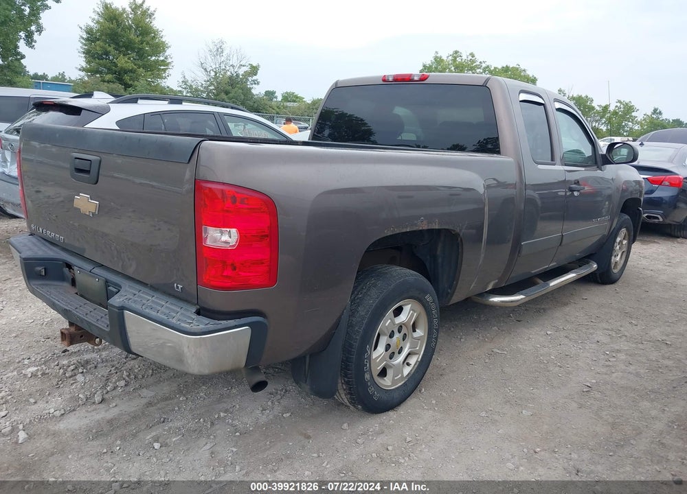 2008 CHEVROLET SILVERADO 1500 LT1 VIN: 2GCEC19J481277247
