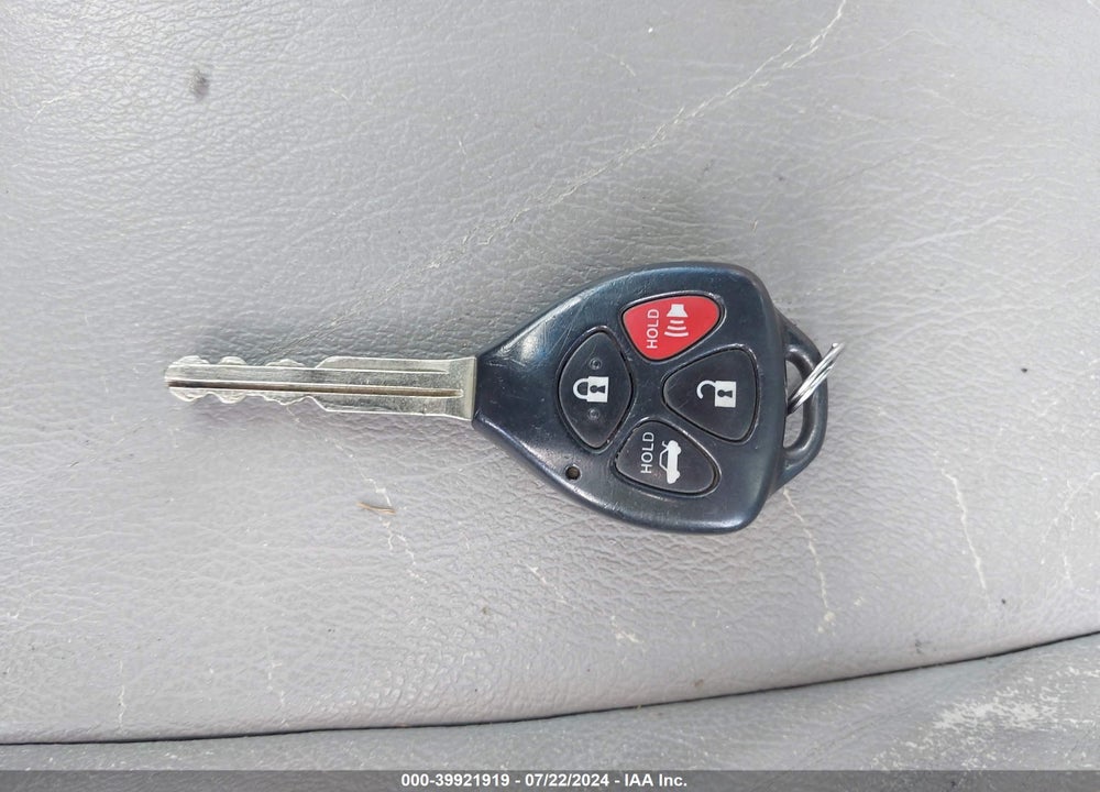2007 TOYOTA CAMRY LE VIN: 4T1BE46KX7U067701