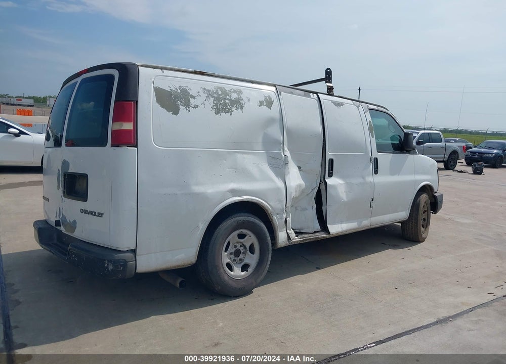 2005 CHEVROLET EXPRESS VIN: 1GCFG15X351131913