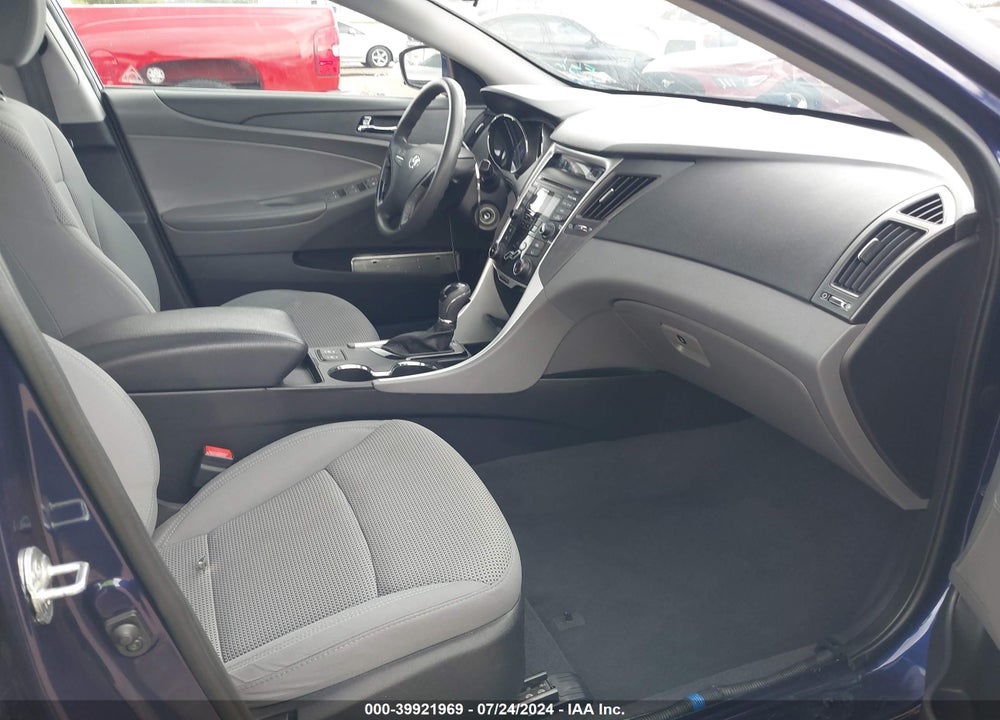 2013 HYUNDAI SONATA VIN: 5NPEB4AC1DH648925
