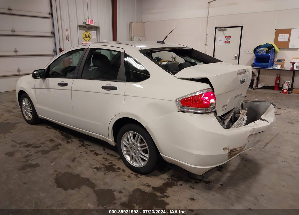 2010 FORD FOCUS SE VIN: 1FAHP3FN2AW153888