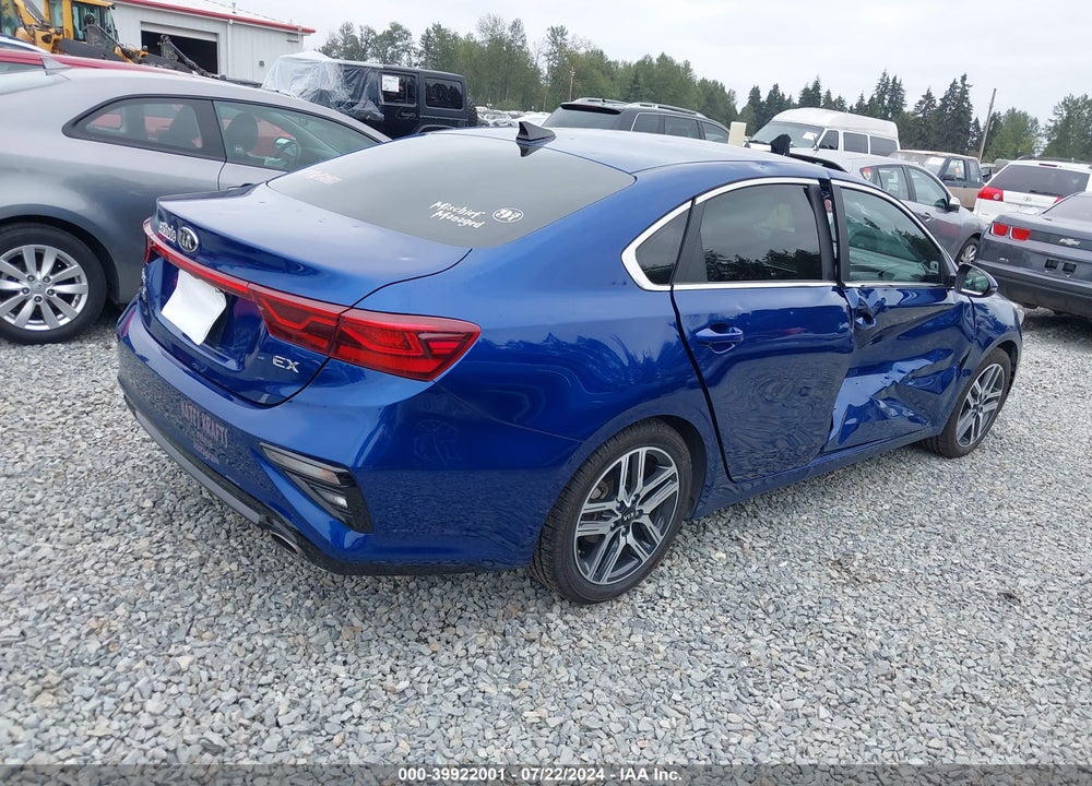 2021 KIA FORTE EX VIN: 3KPF54AD8ME411034