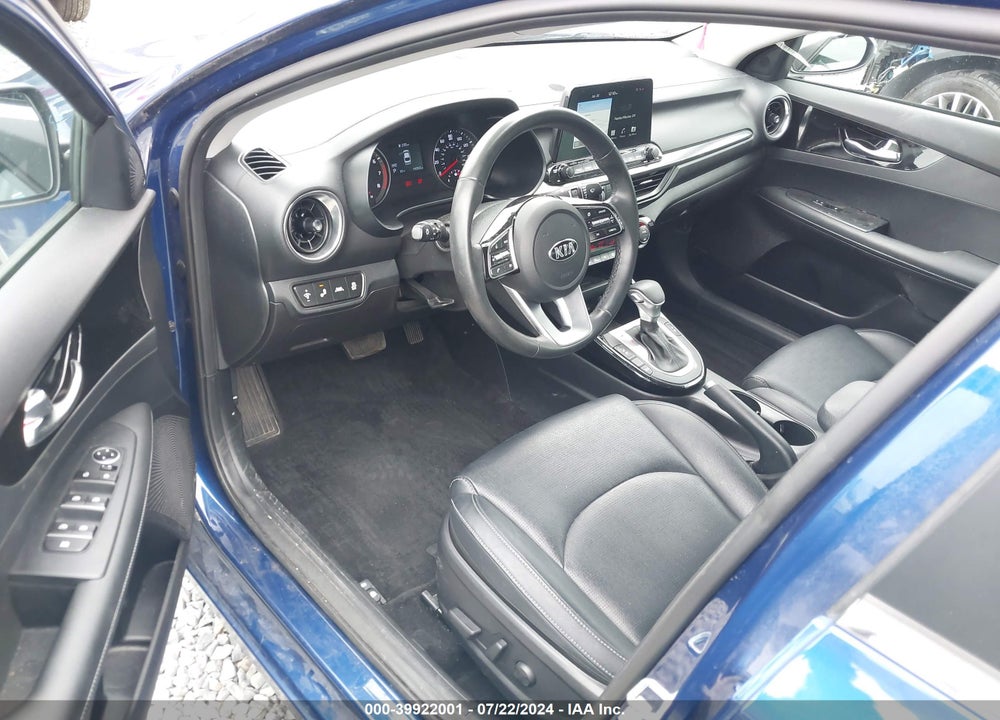 2021 KIA FORTE EX VIN: 3KPF54AD8ME411034