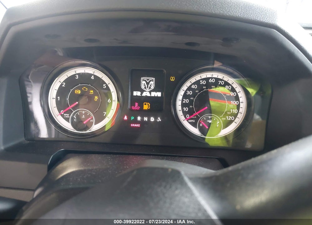 2016 RAM 1500 EXPRESS VIN: 1C6RR7FG1GS336546