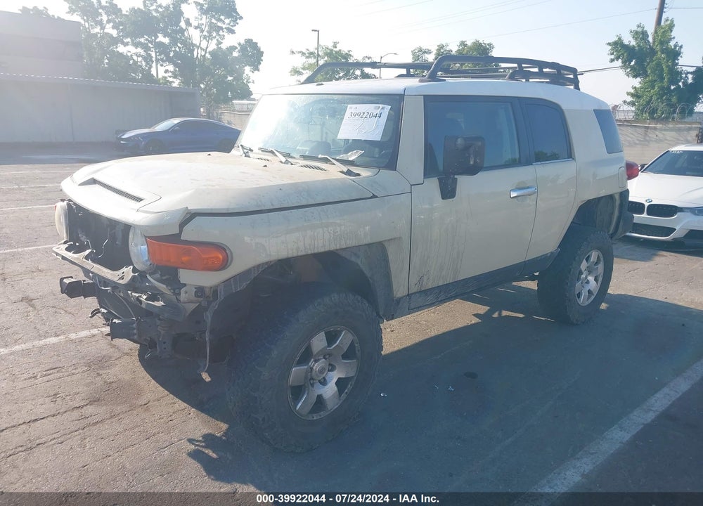 2008 TOYOTA FJ CRUISER VIN: JTEBU11F38K021569