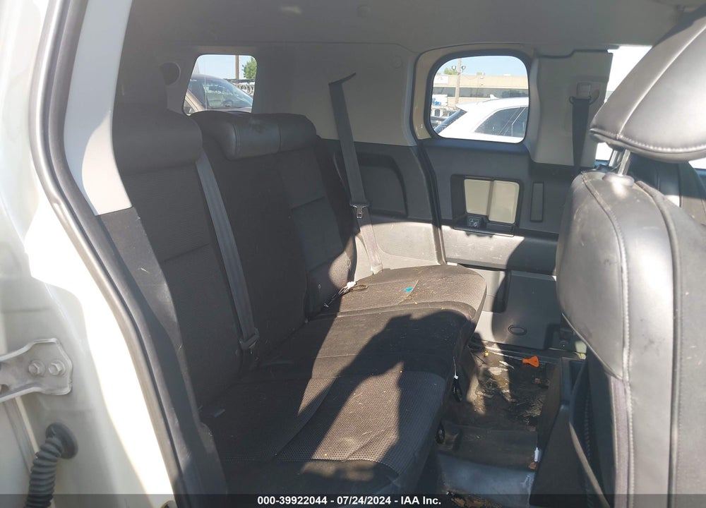 2008 TOYOTA FJ CRUISER VIN: JTEBU11F38K021569