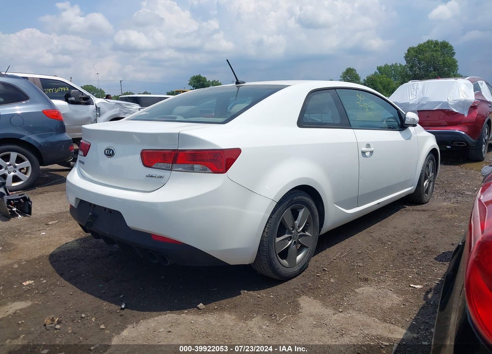 2010 KIA FORTE KOUP EX VIN: KNAFU6A28A5118798