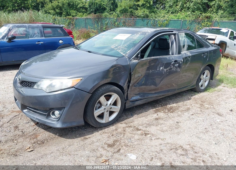 2014 TOYOTA CAMRY SE VIN: 4T1BF1FK9EU301545