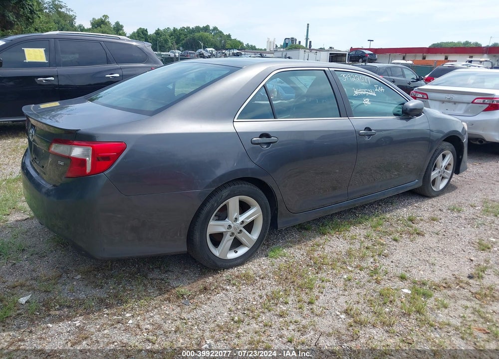 2014 TOYOTA CAMRY SE VIN: 4T1BF1FK9EU301545