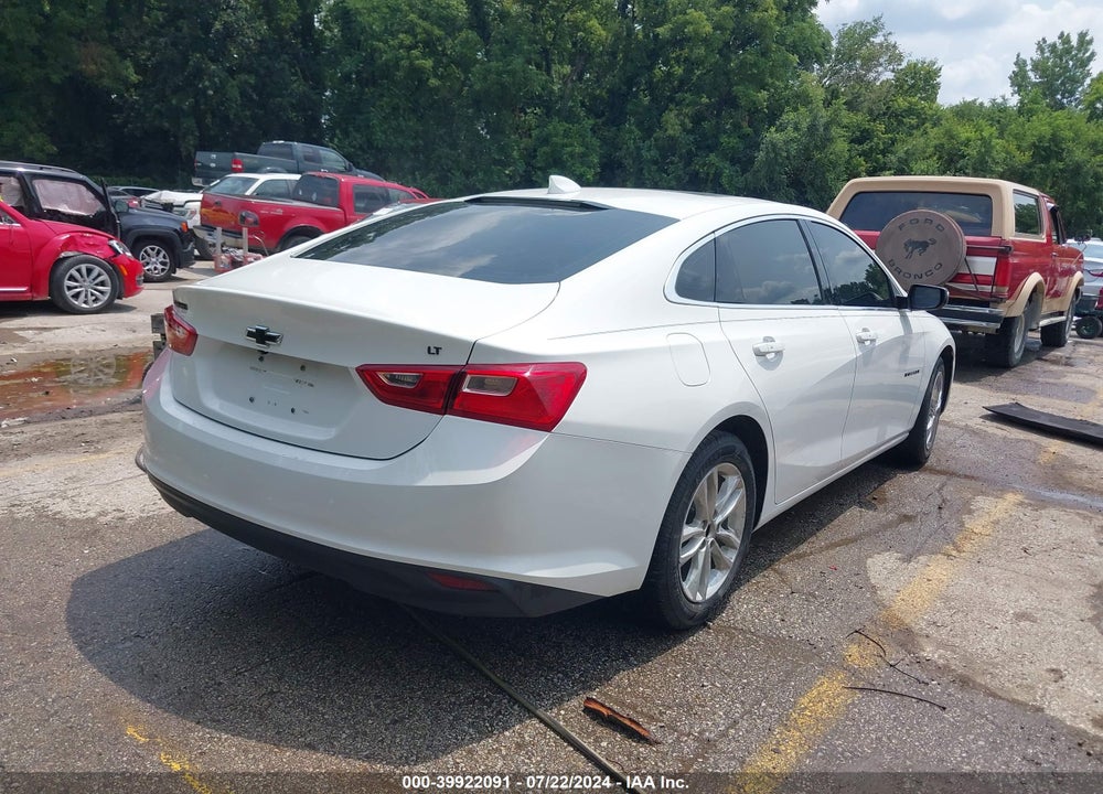 2018 CHEVROLET MALIBU LT VIN: 1G1ZD5ST4JF145081