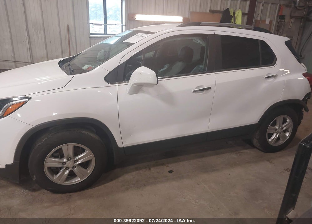 2020 CHEVROLET TRAX FWD LT VIN: 3GNCJLSB3LL225814