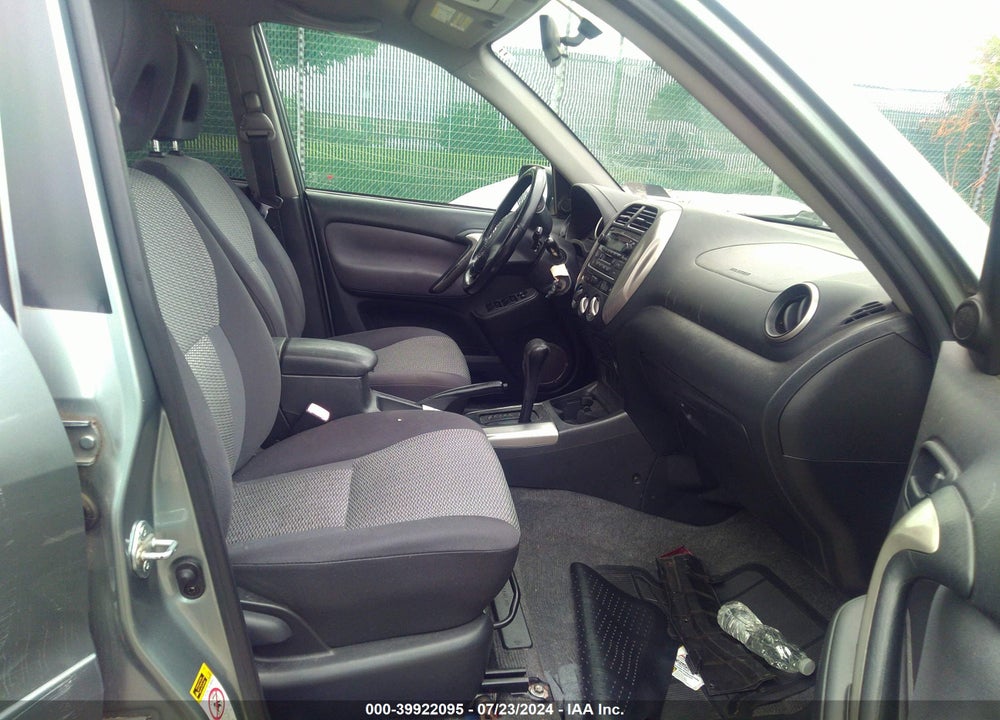 2005 TOYOTA RAV4 VIN: JTEHD20V750052307