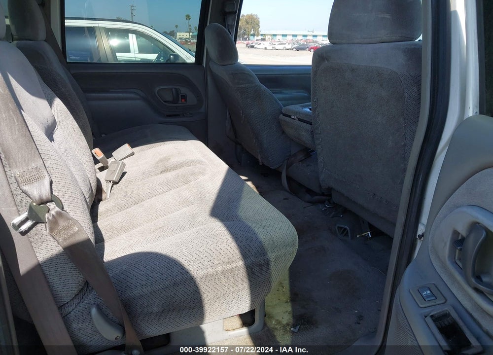 2000 CHEVROLET C3500 VIN: 1GCHC33J1YF449633