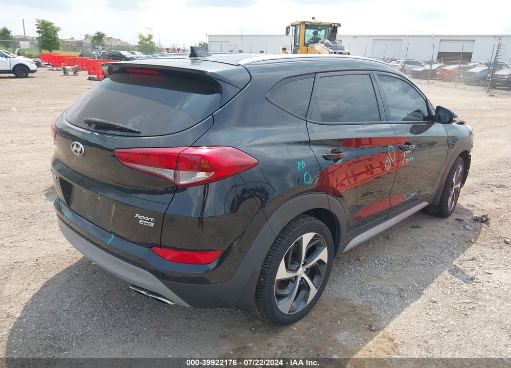 2018 HYUNDAI TUCSON SPORT VIN: KM8J3CAL4JU711115