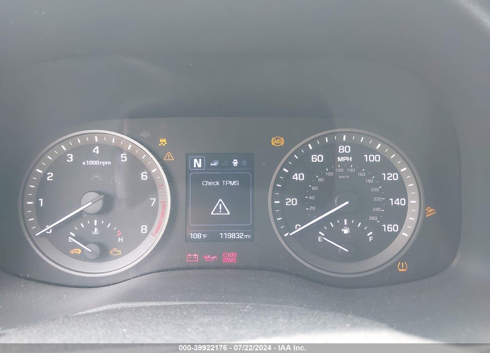 2018 HYUNDAI TUCSON SPORT VIN: KM8J3CAL4JU711115