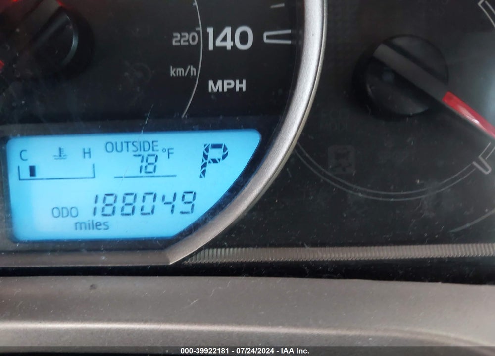 2015 TOYOTA RAV4 XLE VIN: 2T3WFREVXFW138635