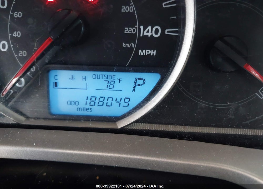 2015 TOYOTA RAV4 XLE VIN: 2T3WFREVXFW138635