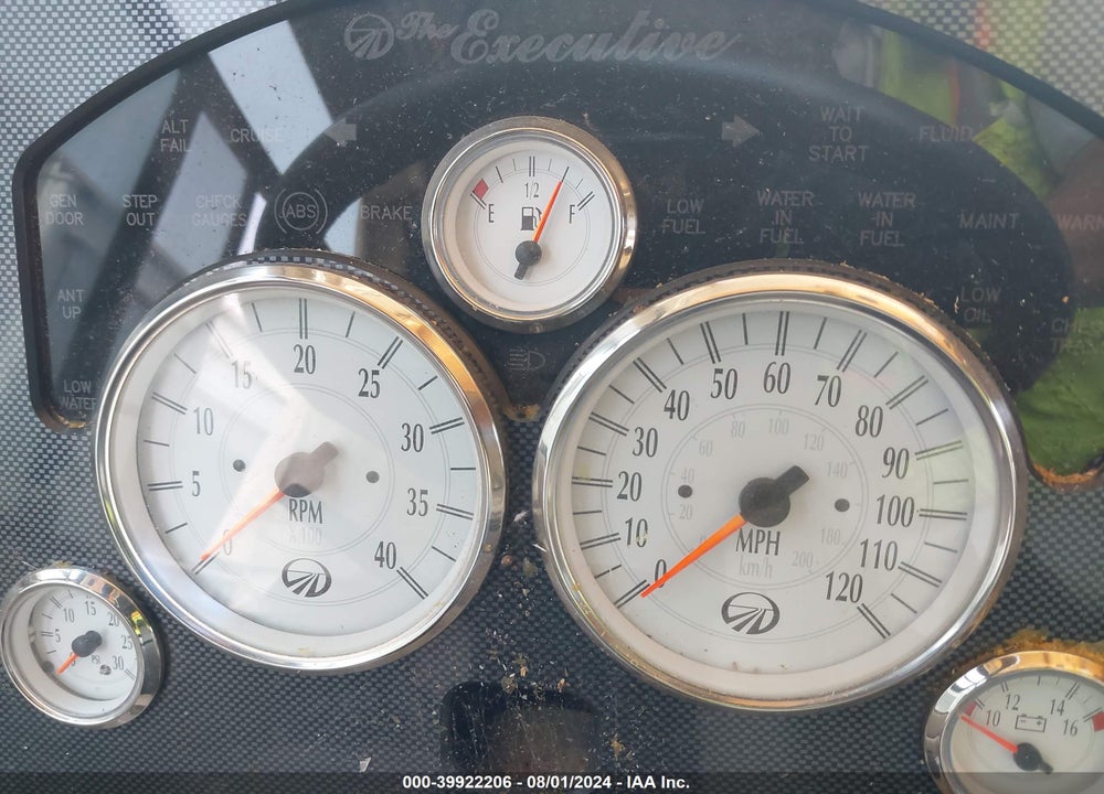 2002 ROADMASTER RAIL MONOCOQUE VIN: 1RF14571721017582