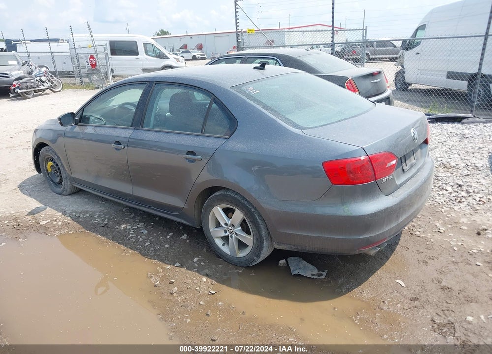2012 VOLKSWAGEN JETTA 2.0L TDI VIN: 3VWLL7AJ0CM427830