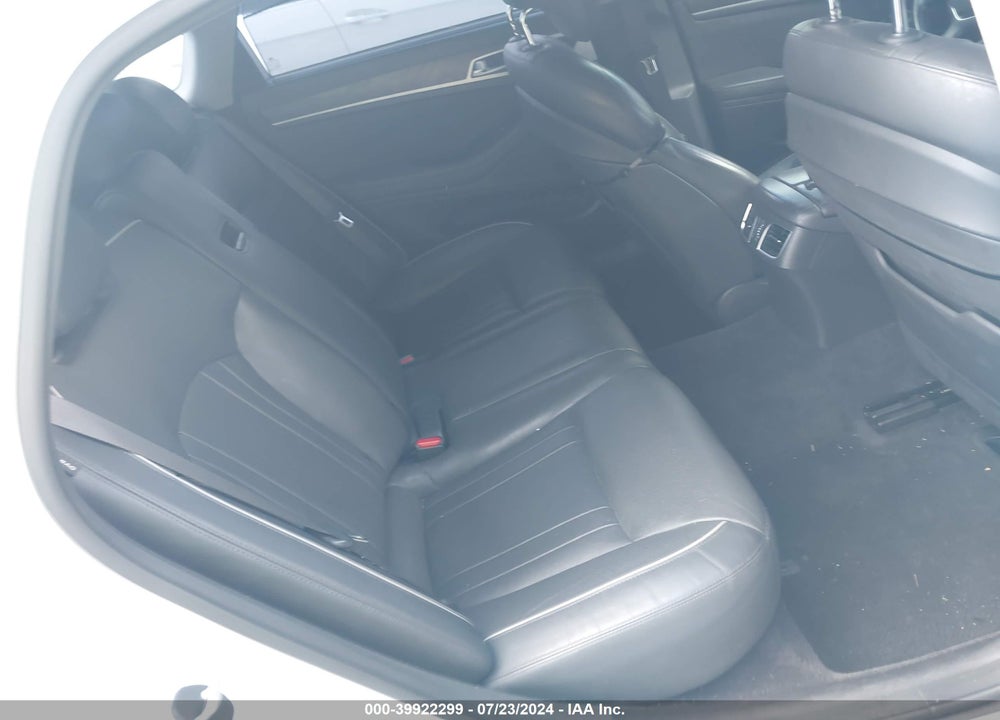 2015 HYUNDAI GENESIS 3.8 VIN: KMHGN4JE9FU062270
