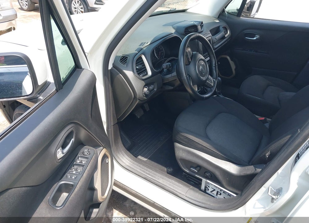 2016 JEEP RENEGADE LATITUDE VIN: ZACCJABT8GPD16032
