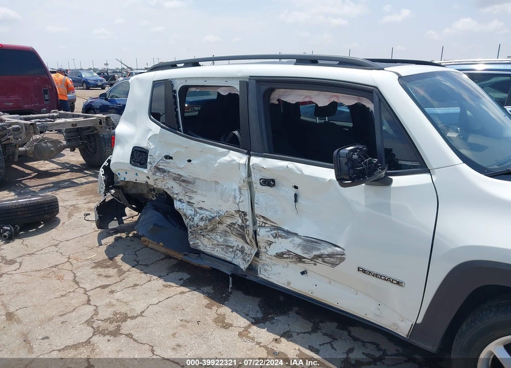 2016 JEEP RENEGADE LATITUDE VIN: ZACCJABT8GPD16032