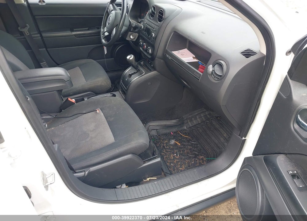 2012 JEEP COMPASS LATITUDE VIN: 1C4NJDEB6CD676230