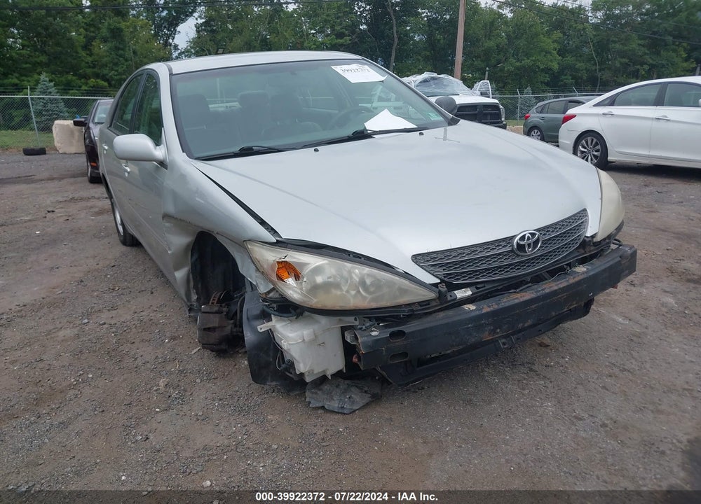 2004 TOYOTA CAMRY LE VIN: 4T1BE32K94U821084