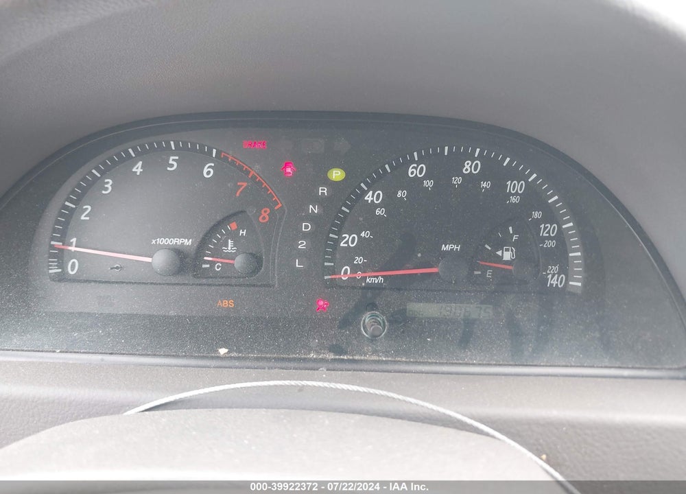 2004 TOYOTA CAMRY LE VIN: 4T1BE32K94U821084