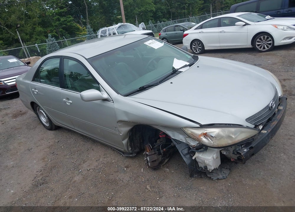 2004 TOYOTA CAMRY LE VIN: 4T1BE32K94U821084