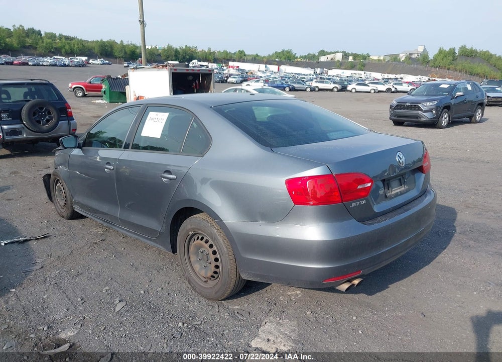 2014 VOLKSWAGEN JETTA 2.0L S VIN: 3VW2K7AJ7EM322042