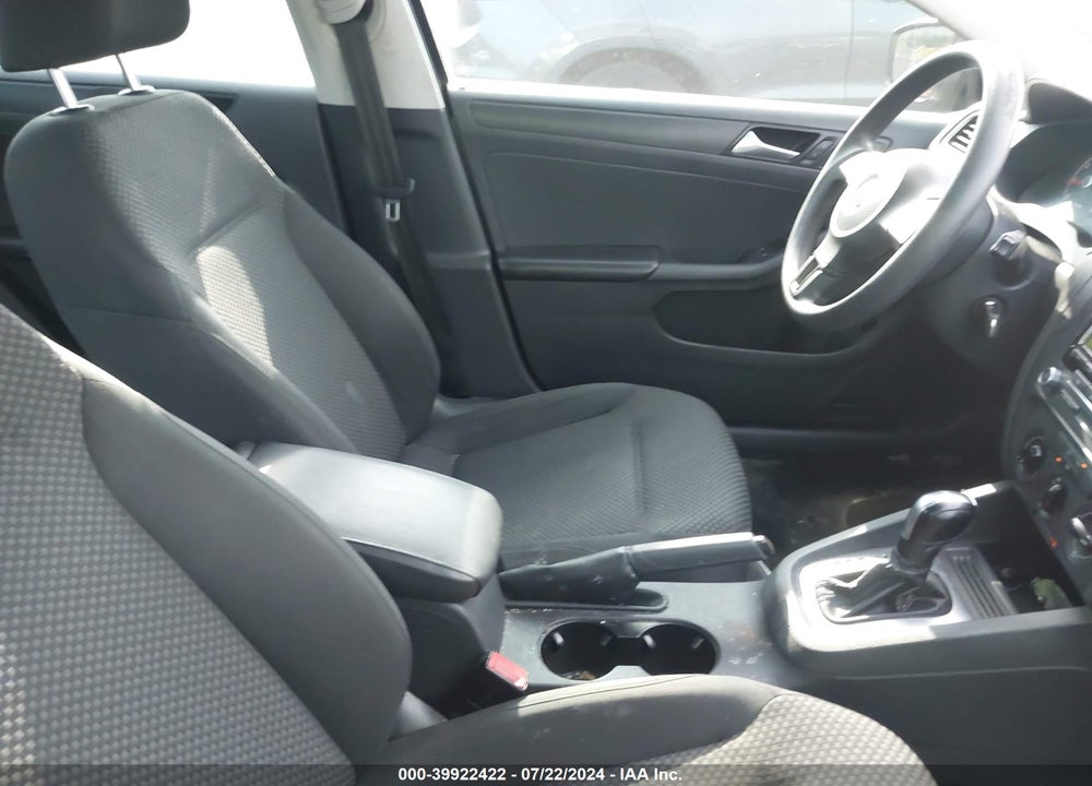 2014 VOLKSWAGEN JETTA 2.0L S VIN: 3VW2K7AJ7EM322042