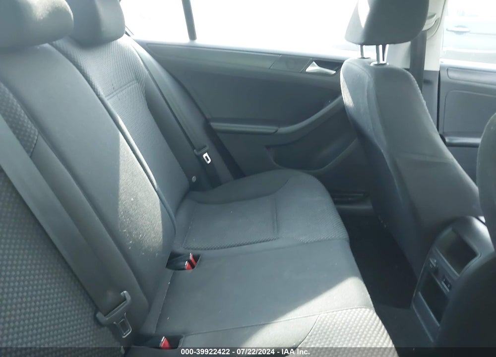 2014 VOLKSWAGEN JETTA 2.0L S VIN: 3VW2K7AJ7EM322042