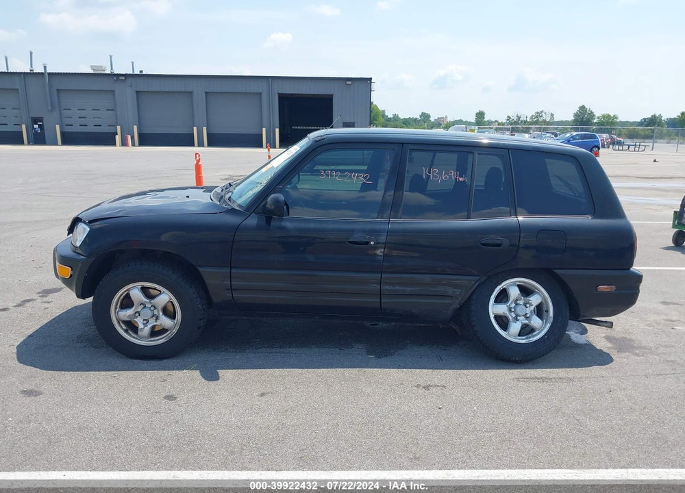 1999 TOYOTA RAV4 VIN: JT3HP10V4X7121233