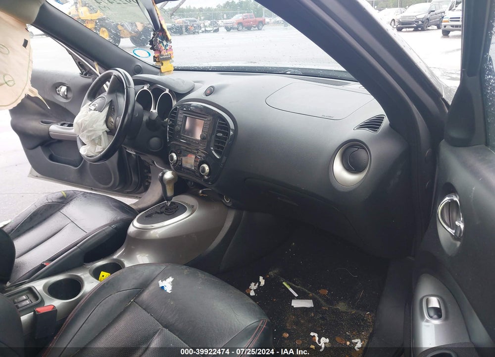2011 NISSAN JUKE SL VIN: JN8AF5MR6BT020865