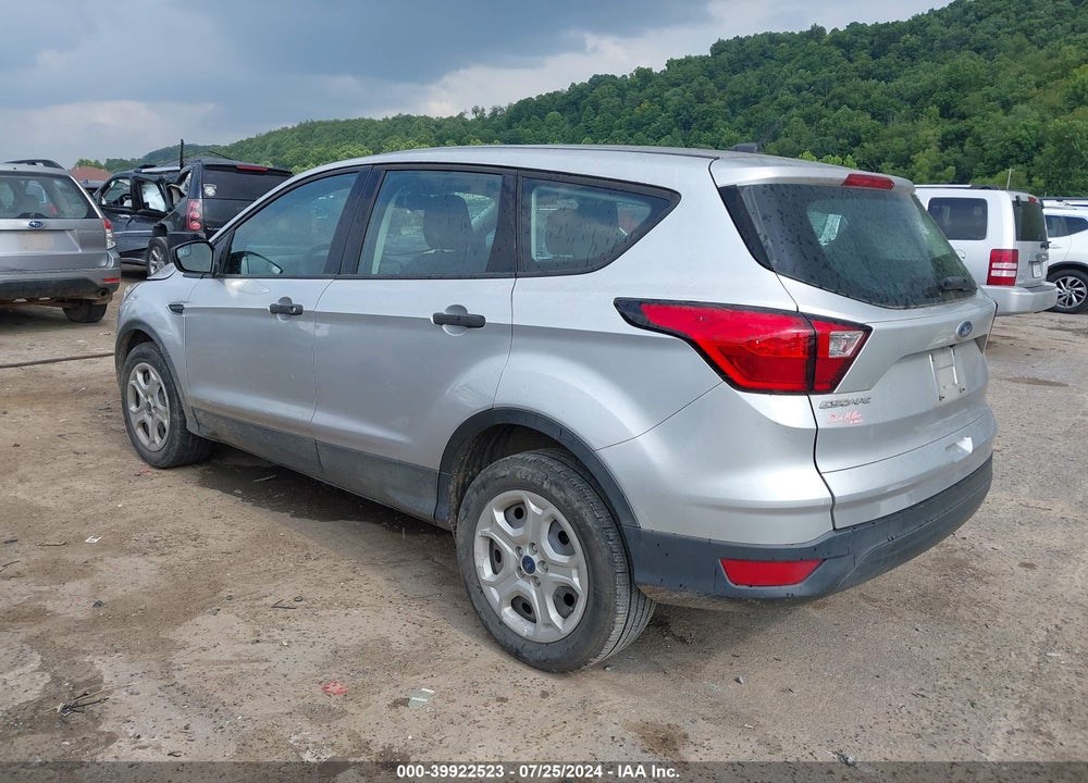 2019 FORD ESCAPE S VIN: 1FMCU0F78KUA96179
