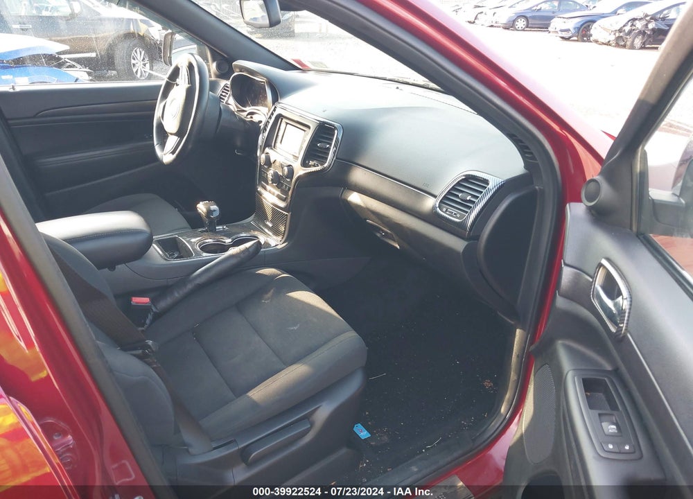 2015 JEEP GRAND CHEROKEE LAREDO VIN: 1C4RJFAG1FC821988