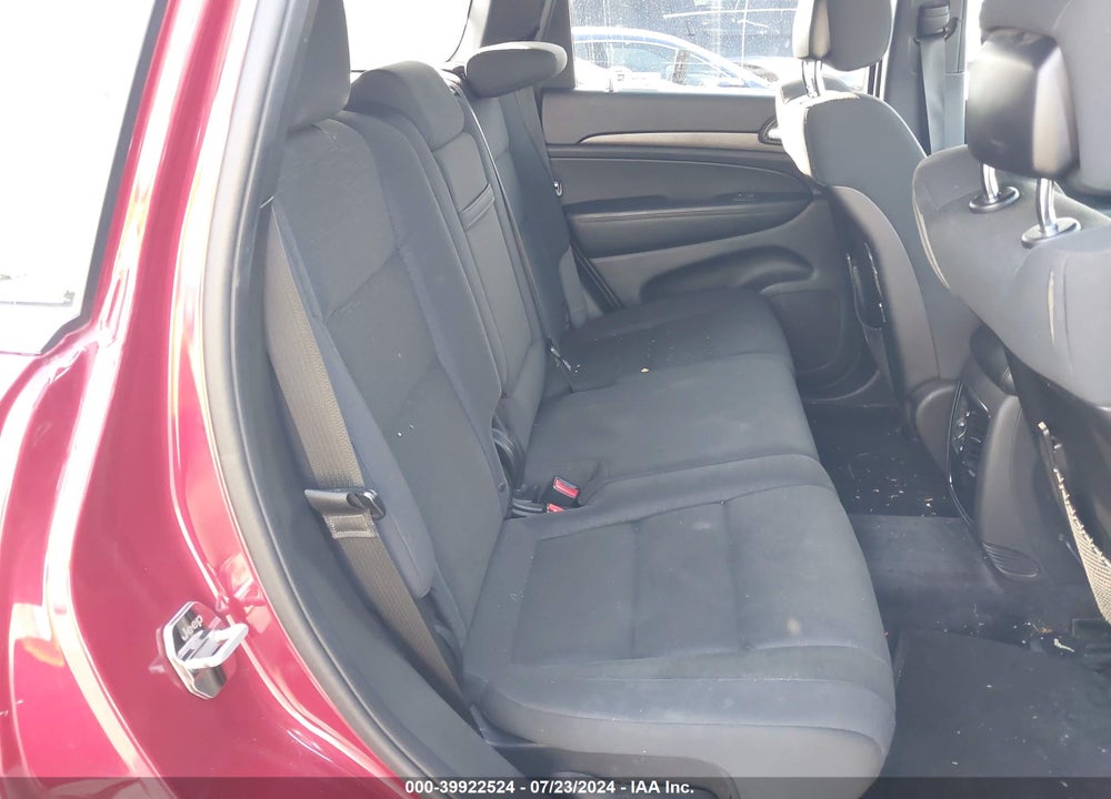 2015 JEEP GRAND CHEROKEE LAREDO VIN: 1C4RJFAG1FC821988