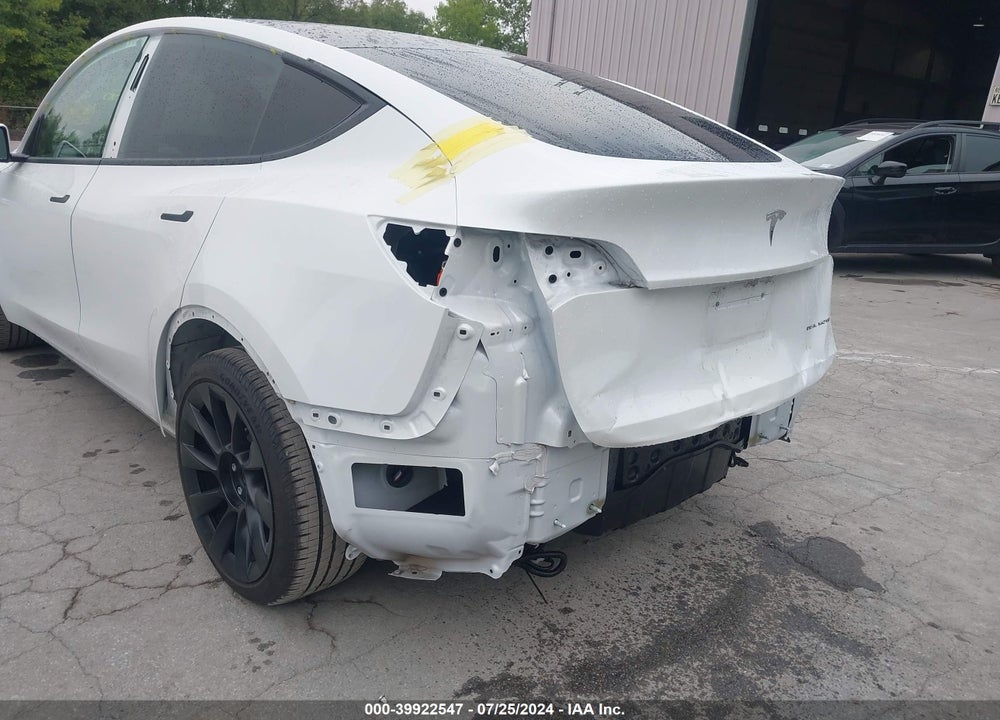 2021 TESLA MODEL Y LONG RANGE DUAL MOTOR ALL-WHEEL DRIVE VIN: 5YJYGDEE0MF119703