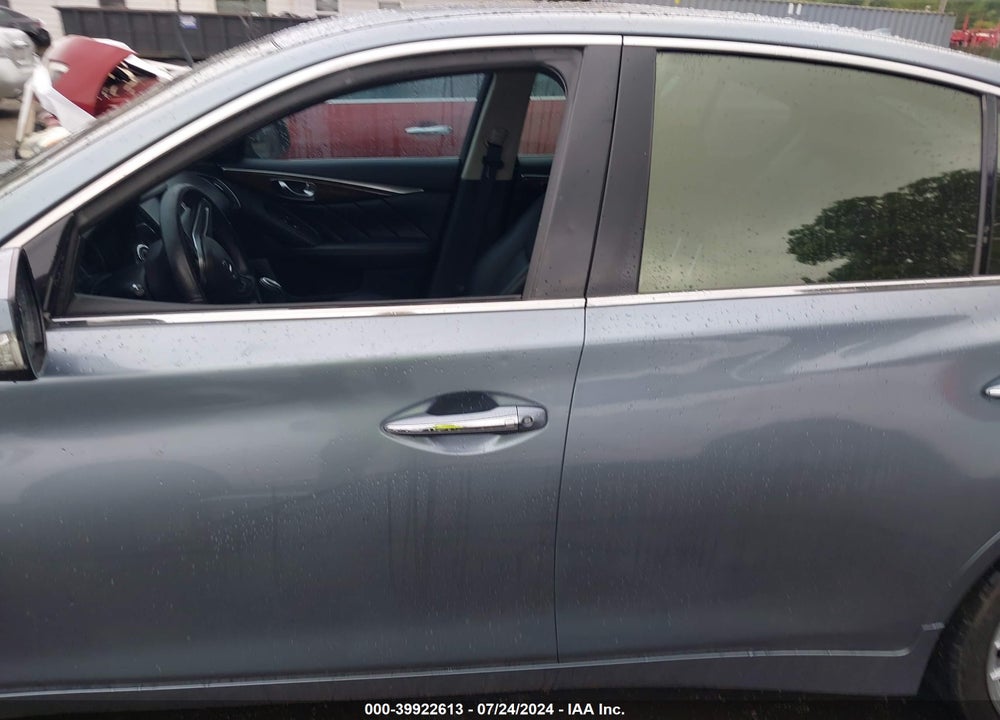2019 INFINITI Q50 3.0T LUXE VIN: JN1EV7AR4KM552452
