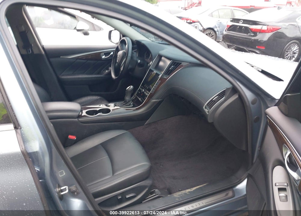 2019 INFINITI Q50 3.0T LUXE VIN: JN1EV7AR4KM552452