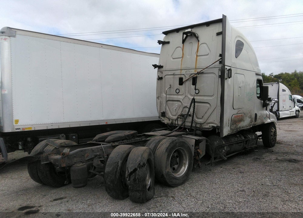 2016 FREIGHTLINER CASCADIA 125 VIN: 3AKJGLD56GSGU7518