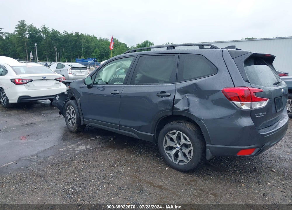 2024 SUBARU FORESTER PREMIUM VIN: JF2SKADC0RH488492