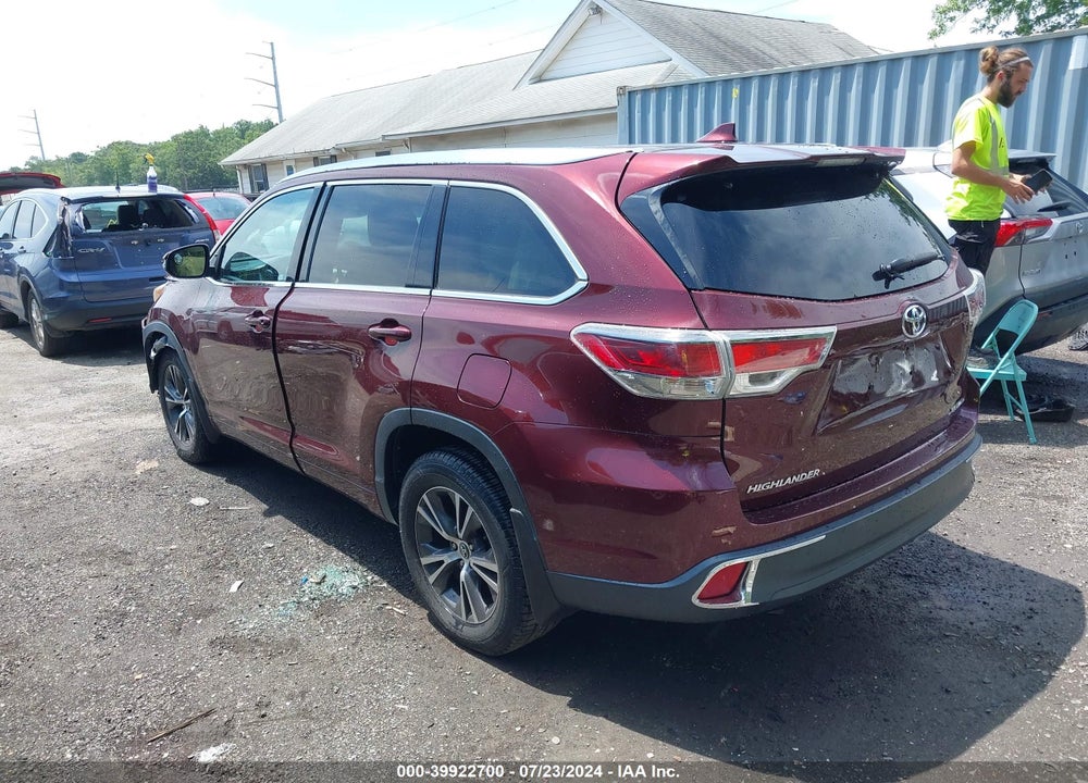 2016 TOYOTA HIGHLANDER XLE V6 VIN: 5TDJKRFH3GS254017