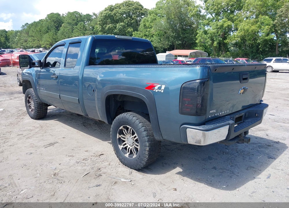 2007 CHEVROLET SILVERADO 1500 LT1 VIN: 1GCEK19007Z638831