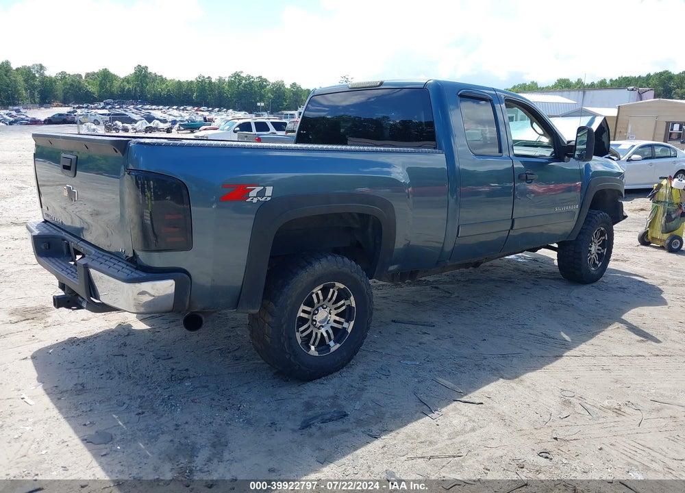 2007 CHEVROLET SILVERADO 1500 LT1 VIN: 1GCEK19007Z638831