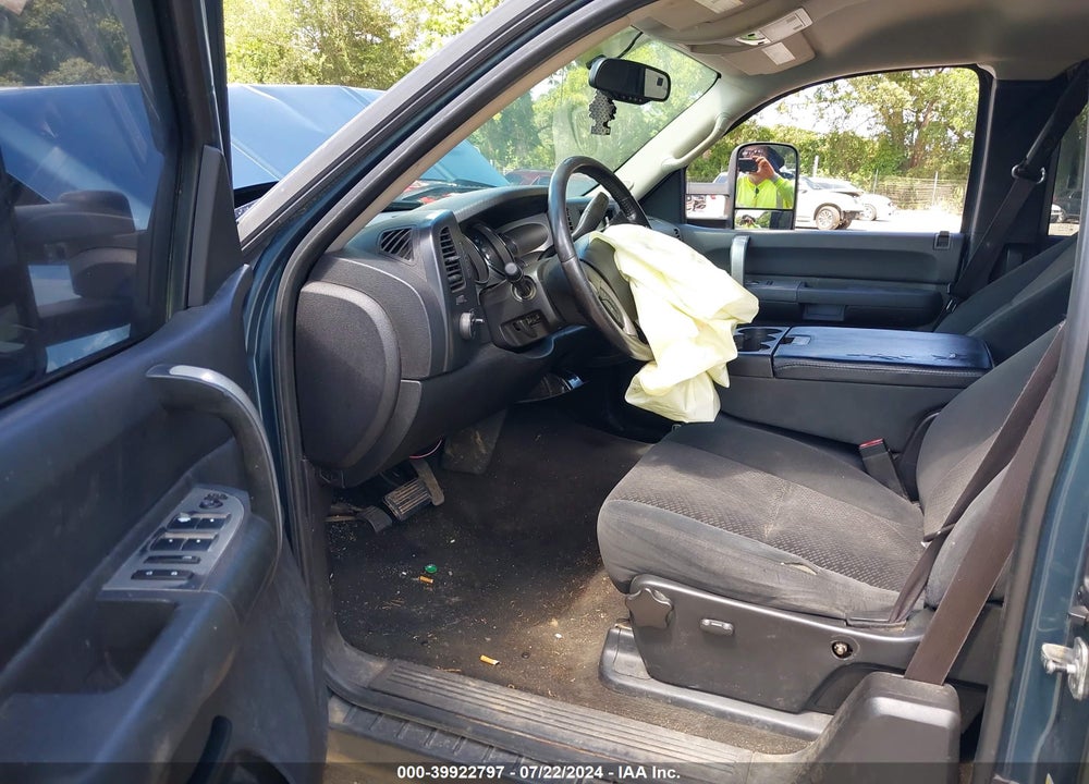 2007 CHEVROLET SILVERADO 1500 LT1 VIN: 1GCEK19007Z638831